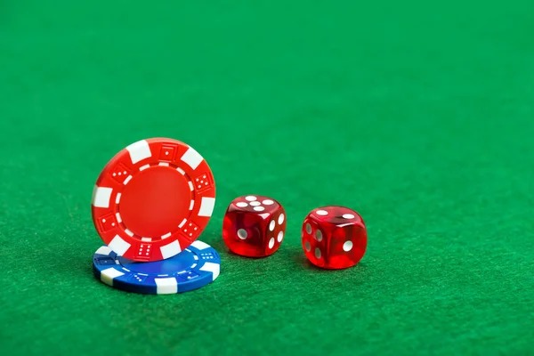 Dragon Tiger betting interface and payout table
